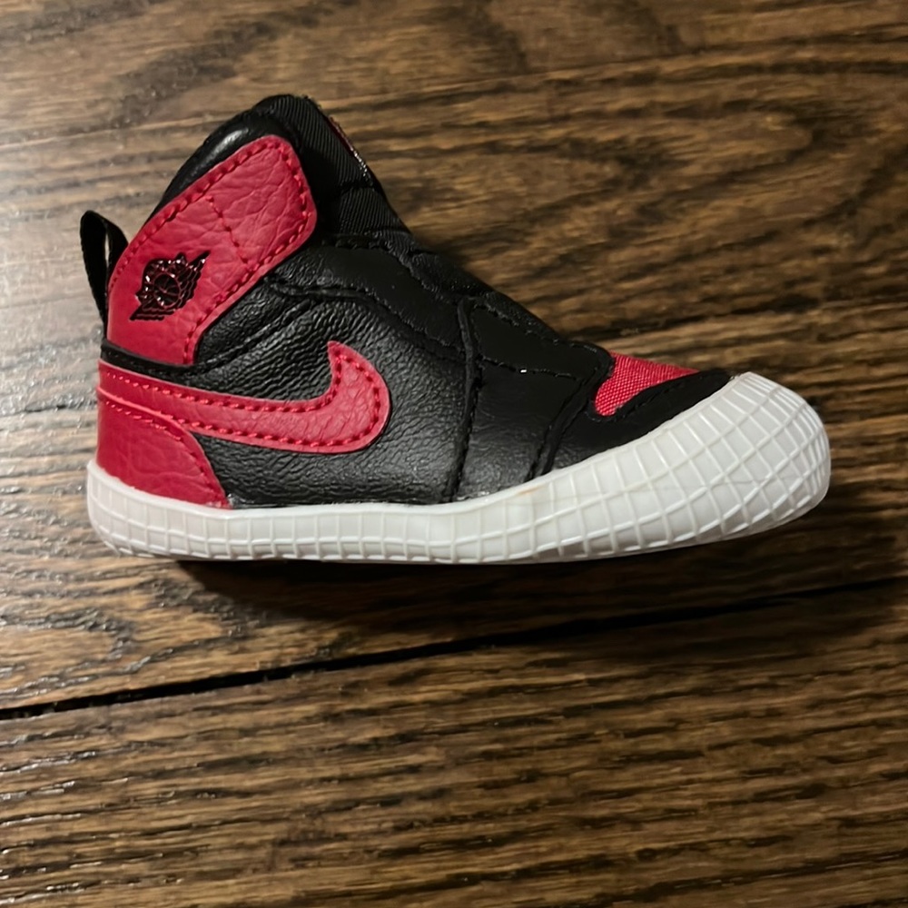 Black and White Kids Sky Jordan’s